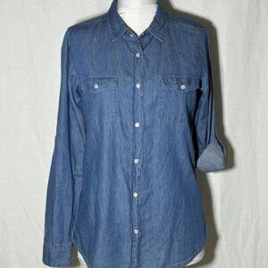725 Originals Soft Blue Denim Shirt Blouse Pearlized Snaps Tab Sleeves sz Medium